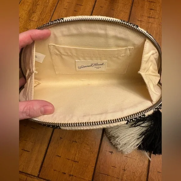 Universal Thread Black and Cream Clutch with Tassel - Picture 4 of 4